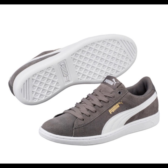 Women Grey Suede Pumas shoes - Picture 6 of 6